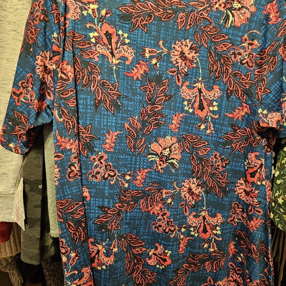 Lularoe Perfect T Size M NWT - Picture 7 of 7
